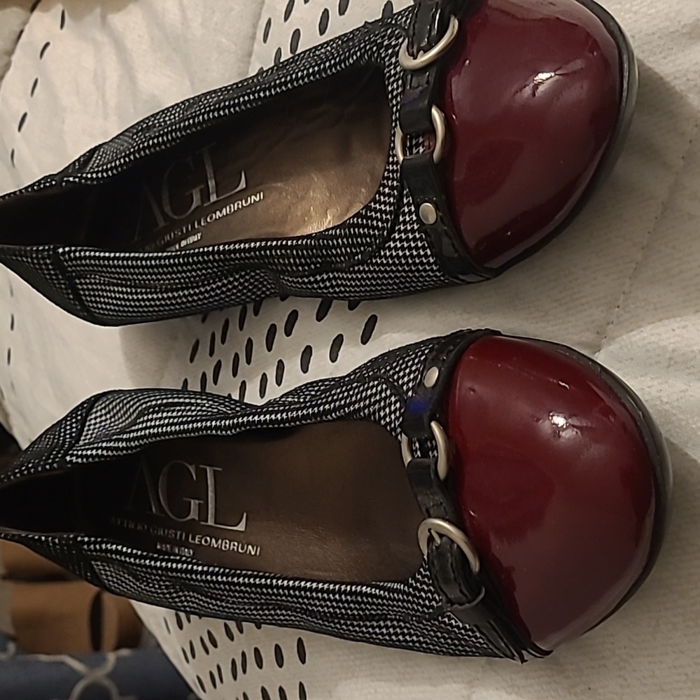 🌹Excellent Burgundy Agl Flats🌹